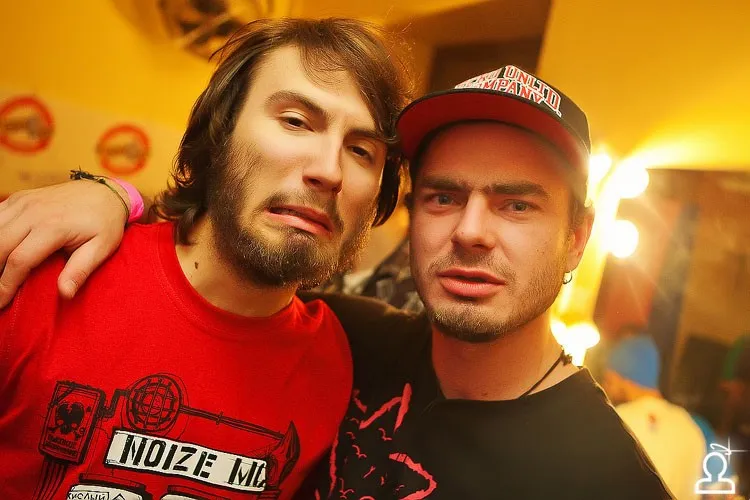 NOIZE MC
