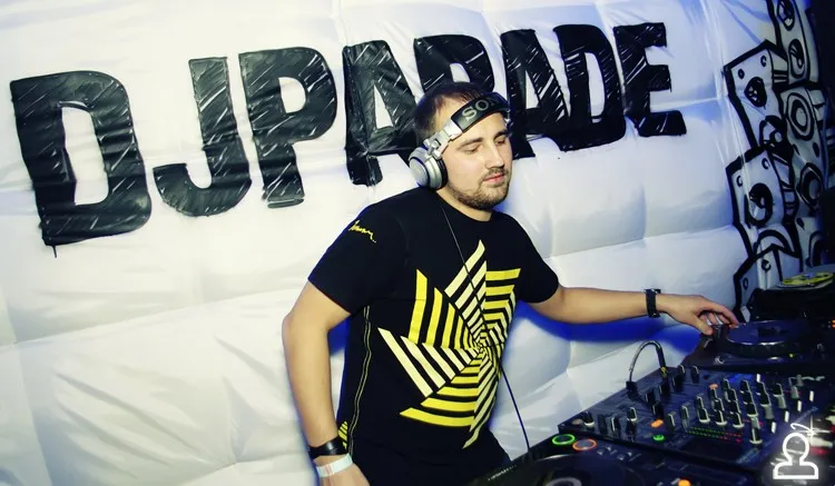 DJ PARADE