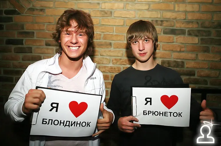 БЛОНДИНКИ VS БРЮНЕТОК