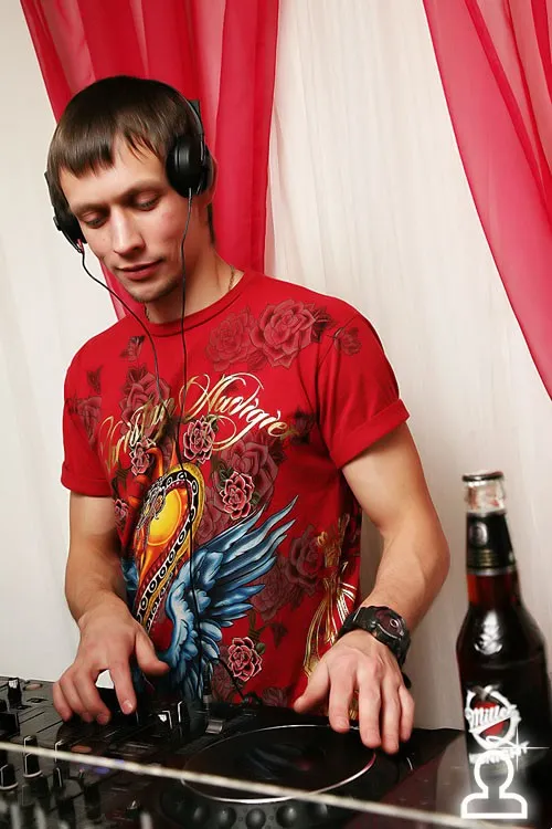 DJ PETE GOODING