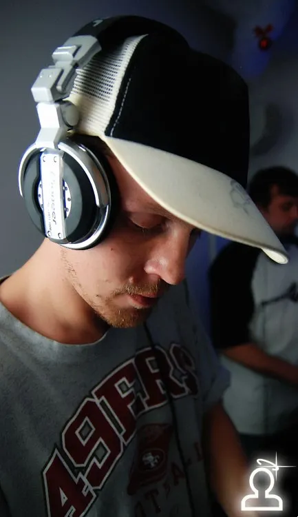 среды “CUTTY BEATS” / DJ Штакет aka LA