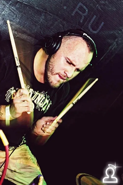 NOIZE MC