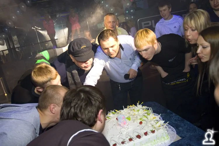 Happy Birthday club 8 years old / Dj Chriss Ortega