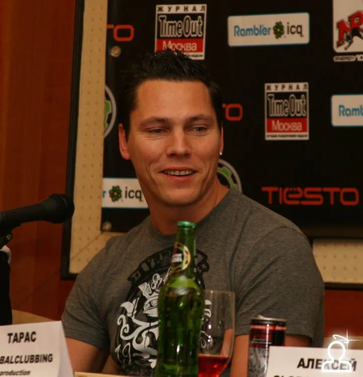 GLOBALCLUBBING Year: Ноябрь Tiesto