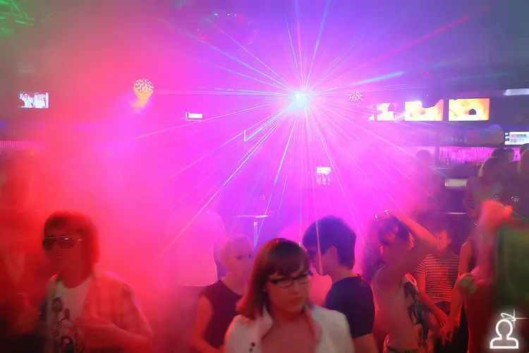 Staff party: антибармен июня