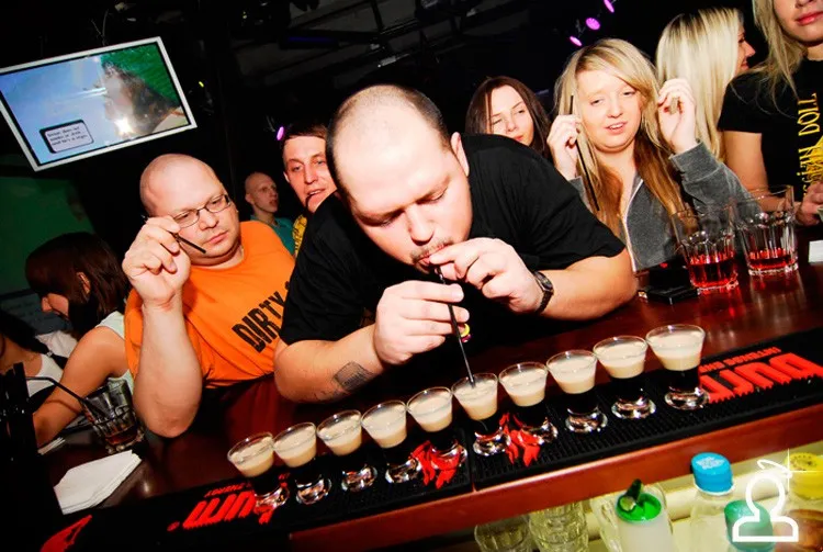 Bitchlisten bus