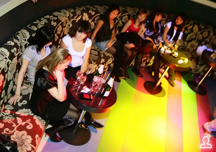 FIFA WORLD CUP PARTY: RUSSIA-SLOVENIA