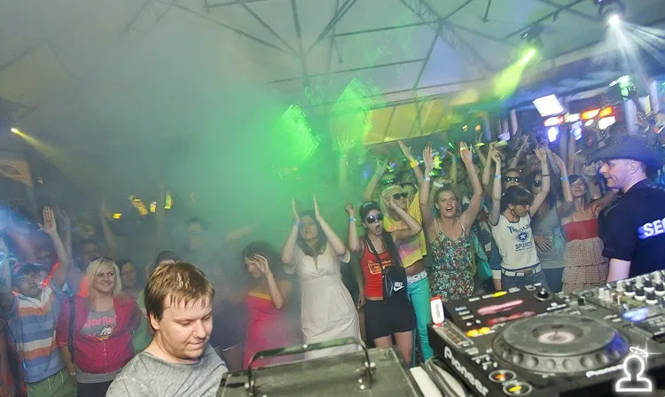 Preparty SunVibes 2012 / Main Floor