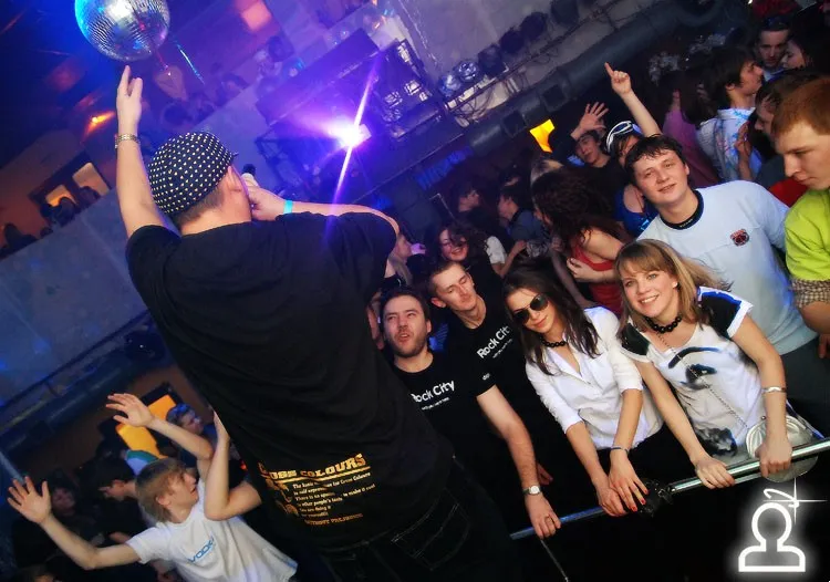 Dj Simon