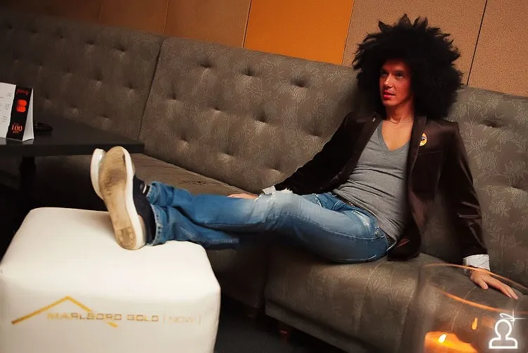 I.AM NOW plugged in Halloween / Serge Devant