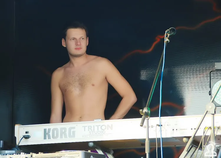DOЖDЬ 3 года/ Beach party