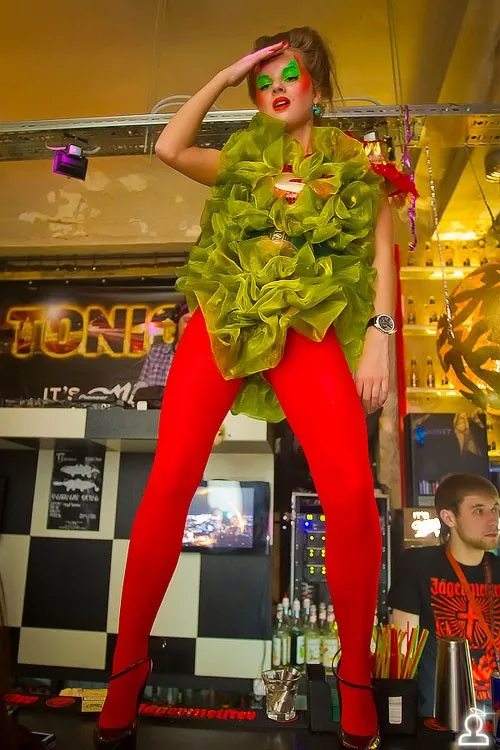 Выпьем, няня