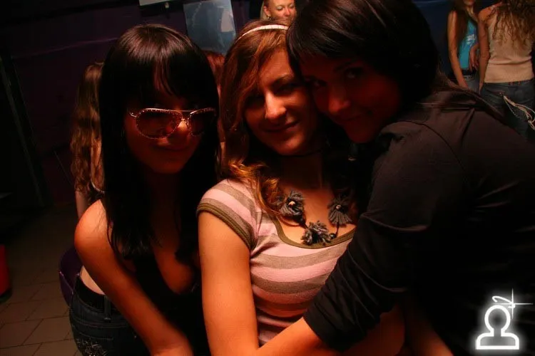 Закрытие Poppers Party