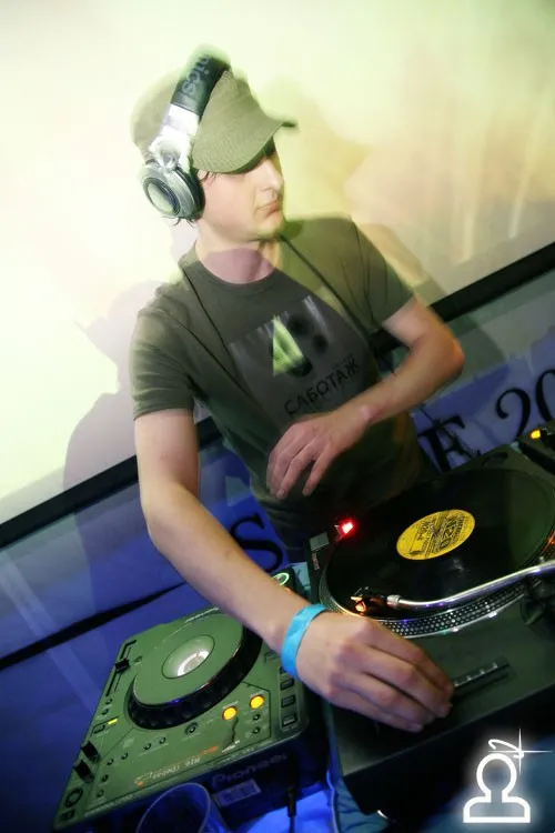 DRUM AND BASS ARENA