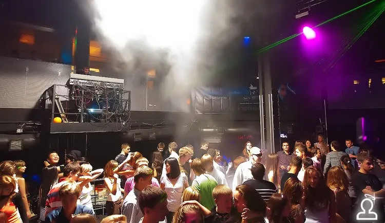SUMMER JET - DJ She & feat Аdriana