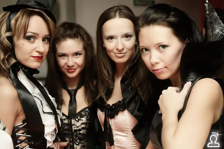 HALLOWEEN / ANOTHER NIGHT with DJ BIG WORLD (GER)