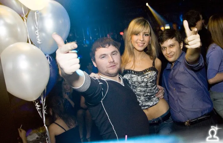 Happy Birthday club 8 years old / Dj Chriss Ortega