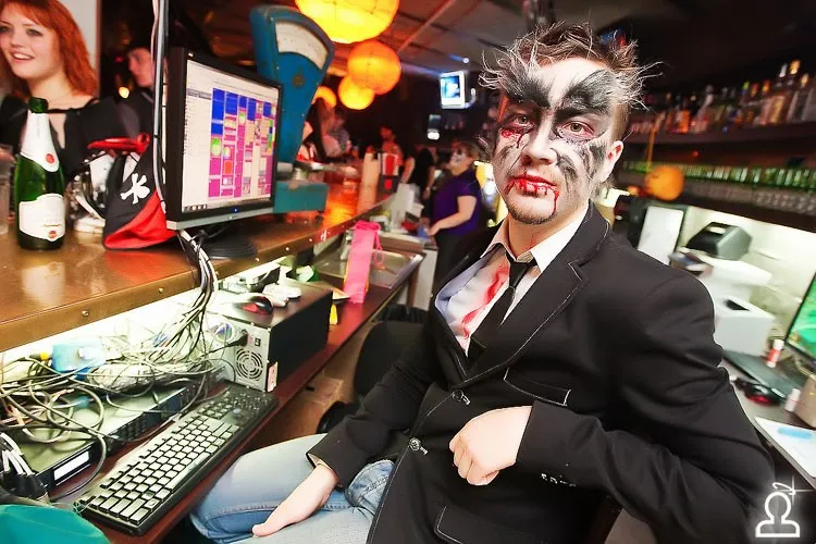 Halloween - Охотники за вампирами