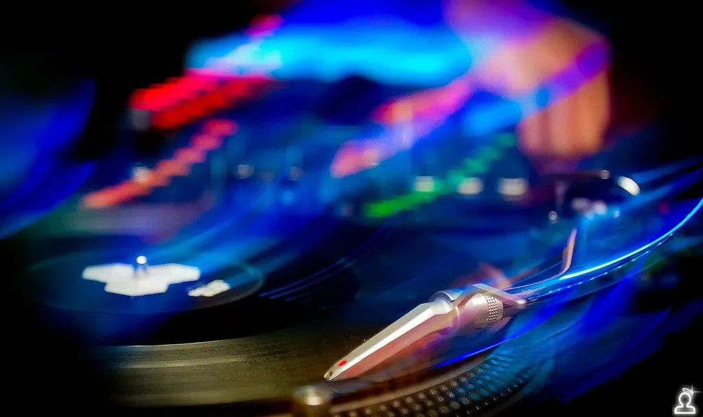 ONE STEP – DUBSTEP