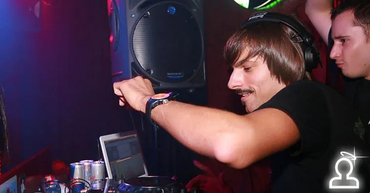 DJ MILLER