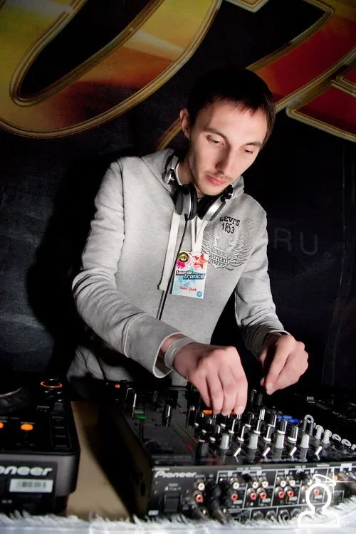 TOUR DE TRANCE HAPPY BIRTHDAY