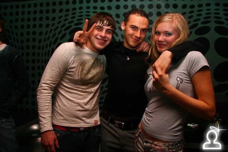 Закрытие Poppers Party
