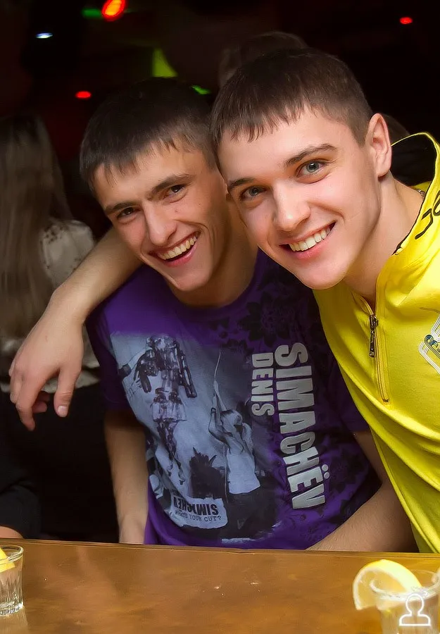 FREE2B / Alex Astero & Evan Sax