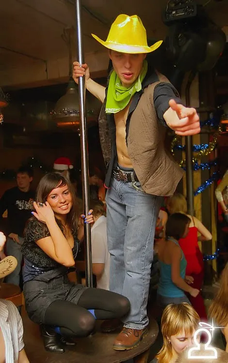 Happy New Year Pre Party: ГУДБАЙ ПИГГИ!