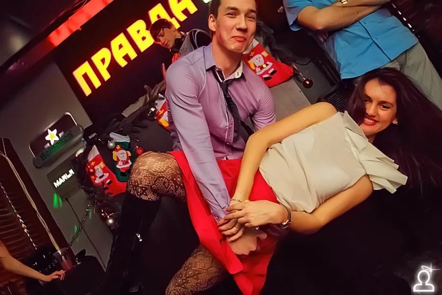 Hard Rock Sofa