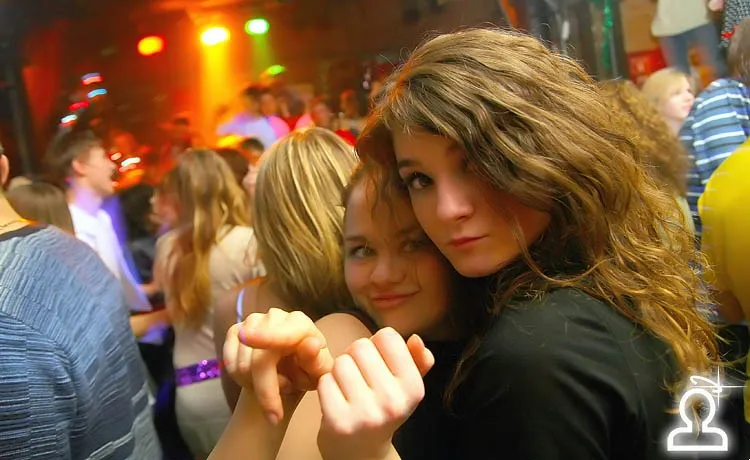 Happy New Year Pre Party: ГУДБАЙ ПИГГИ!