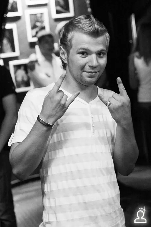 HB Dj Iron