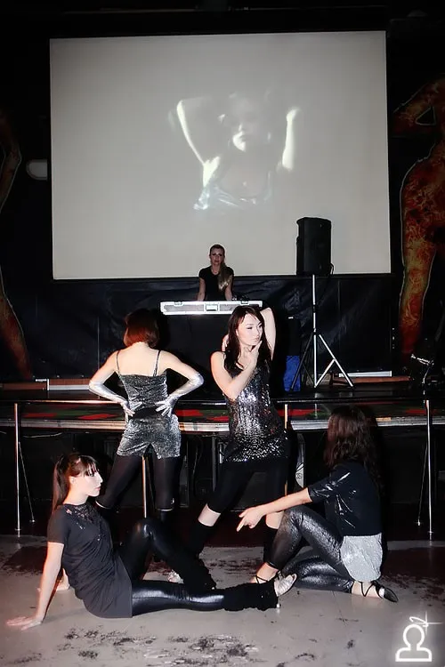 Dance Fabrique