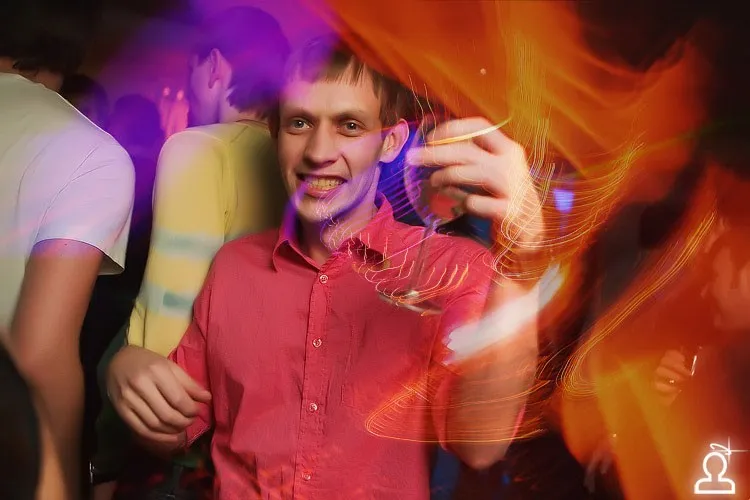 Le Buffet & DOЖDЬ HOUSE Mafia are present