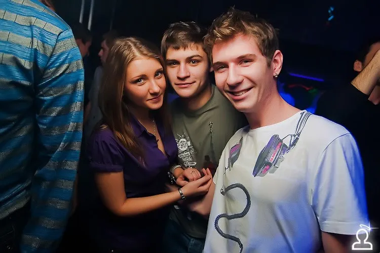 BEN DJ & MELANIE ESTELLA