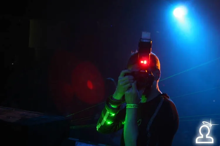 Under Pressure Live