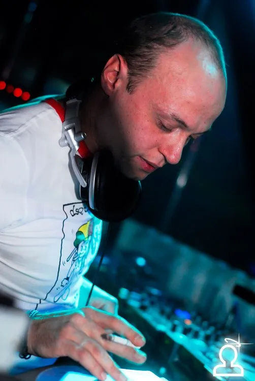 HARD ROCK SOFA LIVE & Dj SET