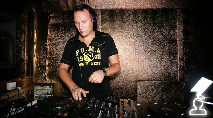 Dj Alex Cosmo