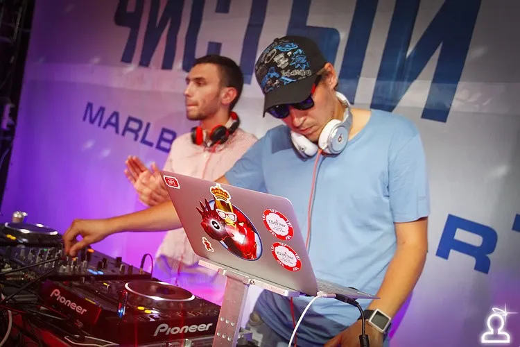 New York party / Pompeya, Dj Antonionni