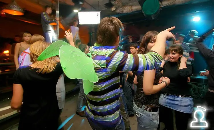 Happy New Year Pre Party: ГУДБАЙ ПИГГИ!