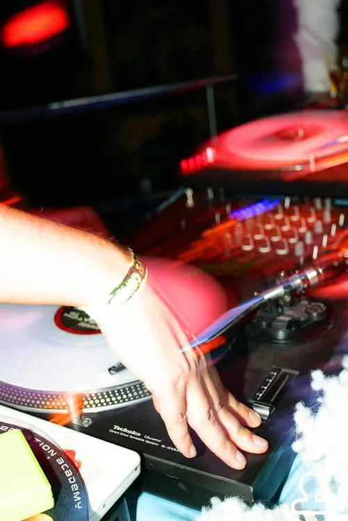 DJ DeeLight & MC SAEED