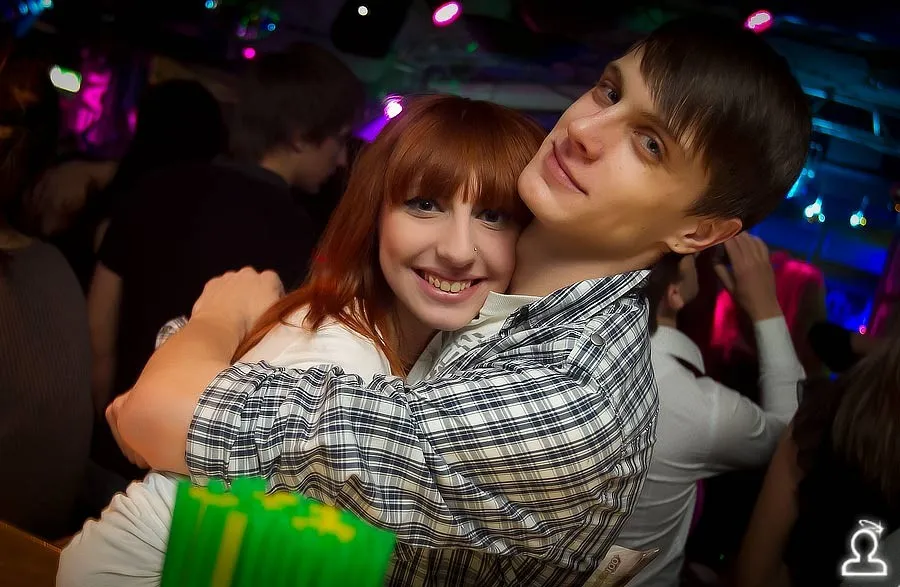 ОбнимAYSя