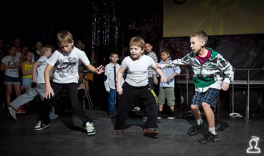 SHAKE IT PARTY
