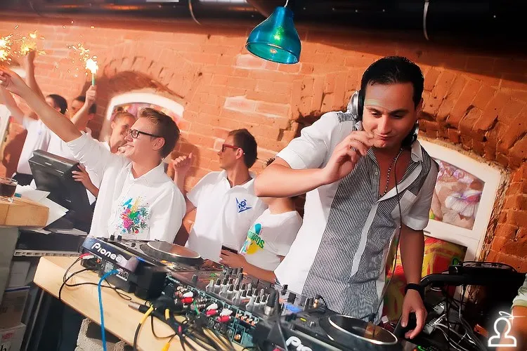 Dj Dan