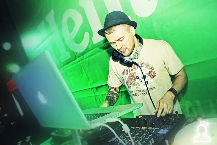 DJ YORK ( RnB - MoscowCity)