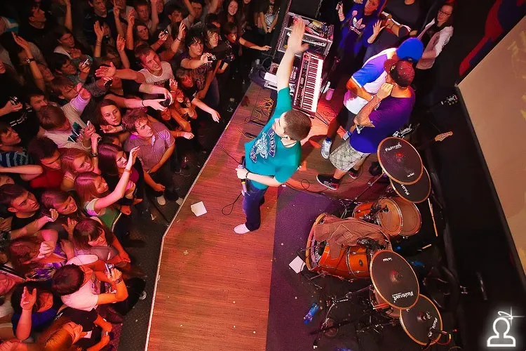 NOIZE MC