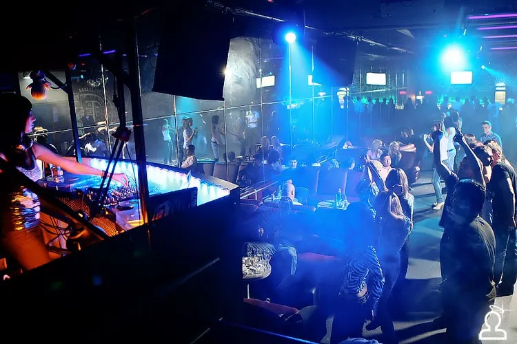 DJ SVETA