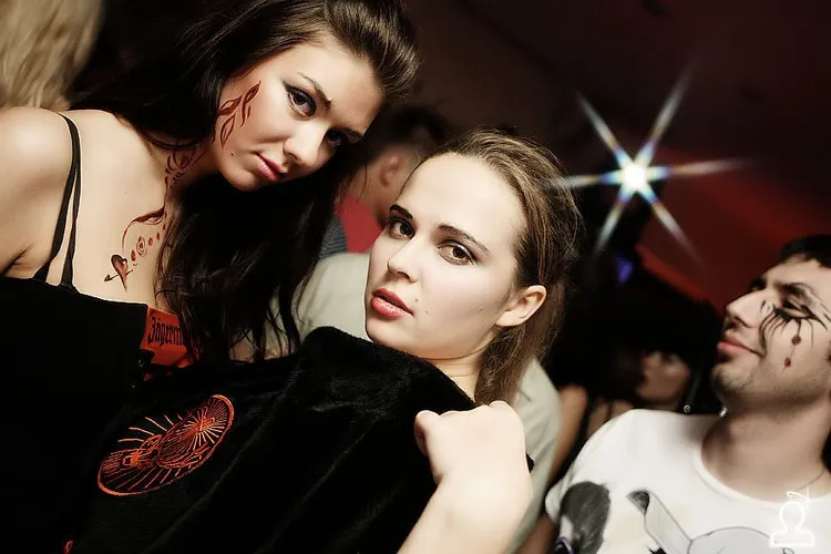 HALLOWEEN / ANOTHER NIGHT with DJ BIG WORLD (GER)
