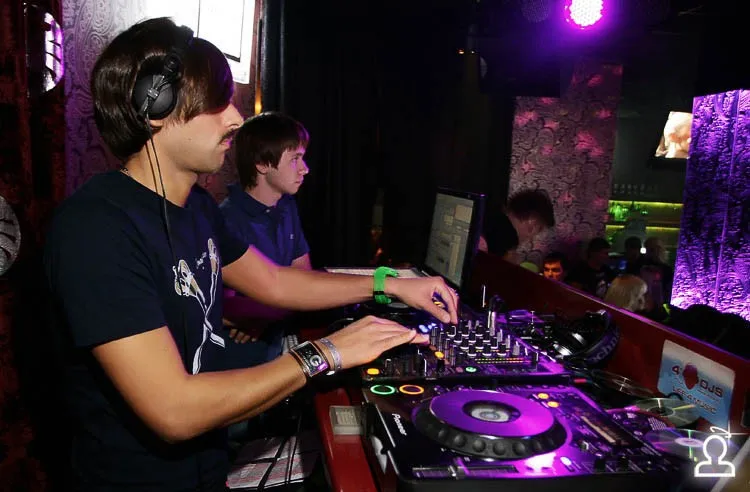 DJ MILLER
