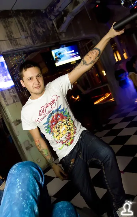 Dj Makarenko