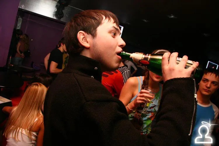 Закрытие Poppers Party